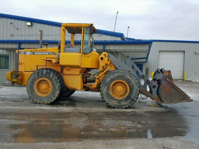 L70DV18535 - 2002 VOLVO L70C YELLOW photo 9