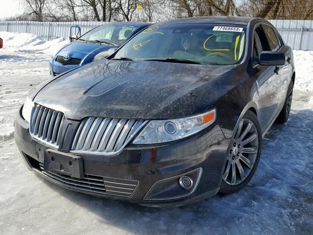 1LNHM93R59G626018 - 2009 LINCOLN MKS BLACK photo 2