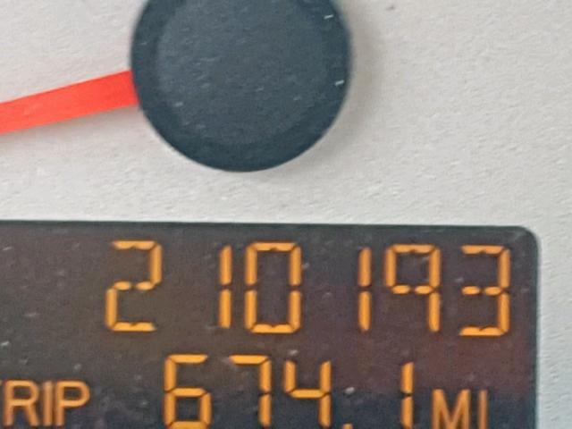 1G8AW18B77Z133367 - 2007 SATURN ION LEVEL RED photo 8