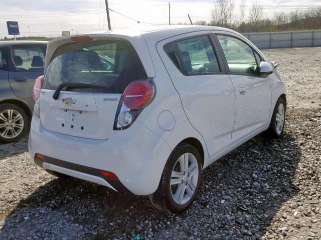 KL8CD6S98FC734482 - 2015 CHEVROLET SPARK 1LT WHITE photo 4