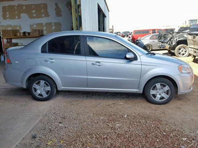 KL1TD5DE4BB167514 - 2011 CHEVROLET AVEO LS SILVER photo 9