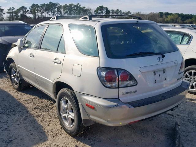 JTJGF10UX10095476 - 2001 LEXUS RX 300 WHITE photo 3