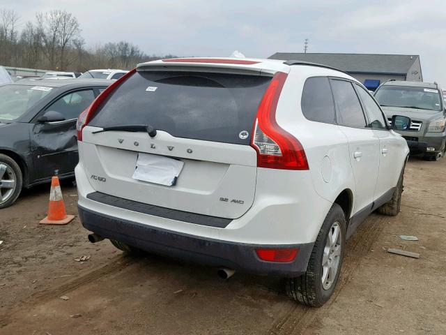 YV4982DZ3A2062581 - 2010 VOLVO XC60 3.2 WHITE photo 4