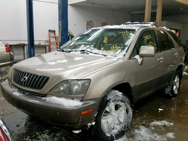 JT6HF10U7Y0142391 - 2000 LEXUS RX 300 GOLD photo 2