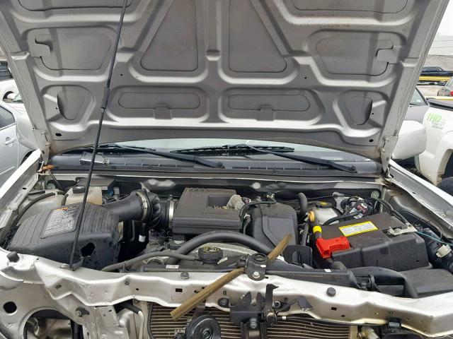 1GCHSDFE6C8167038 - 2012 CHEVROLET COLORADO L SILVER photo 7