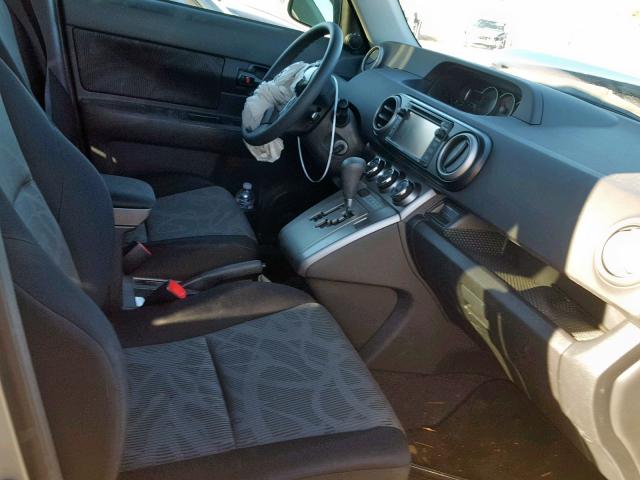 JTLZE4FE5DJ043952 - 2013 TOYOTA SCION XB 银色 照片 5
