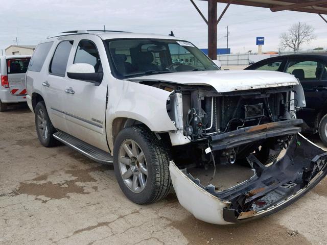 1GKUCEEF7AR113593 - 2010 GMC YUKON DENA WHITE photo 1