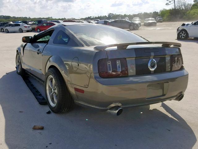 1ZVFT82H655227509 - 2005 FORD MUSTANG GT GRAY photo 3