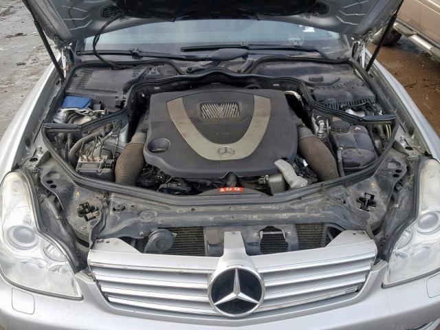 WDDDJ72X17A105710 - 2007 MERCEDES-BENZ CLS 550 SILVER photo 7