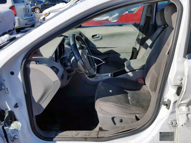 1G1ZH57B99F188170 - 2009 CHEVROLET MALIBU 1LT WHITE photo 5
