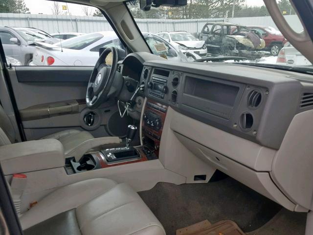 1J8HG58N96C246931 - 2006 JEEP COMMANDER GOLD photo 5