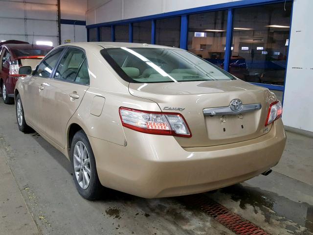 4T1BB3EKXBU134987 - 2011 TOYOTA CAMRY HYBR GOLD photo 3