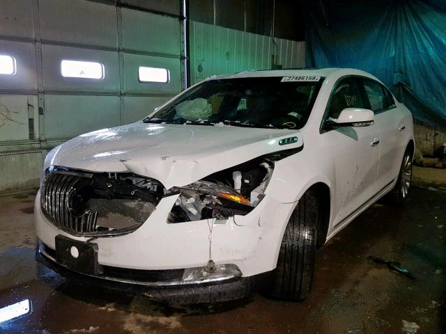 1G4GE5G33FF188575 - 2015 BUICK LACROSSE P WHITE photo 2