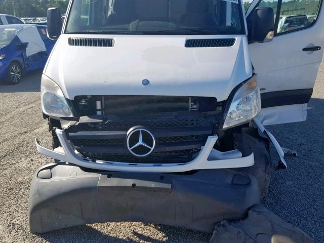 WD3PE7CC5C5654735 - 2012 MERCEDES-BENZ SPRINTER 2 WHITE photo 9