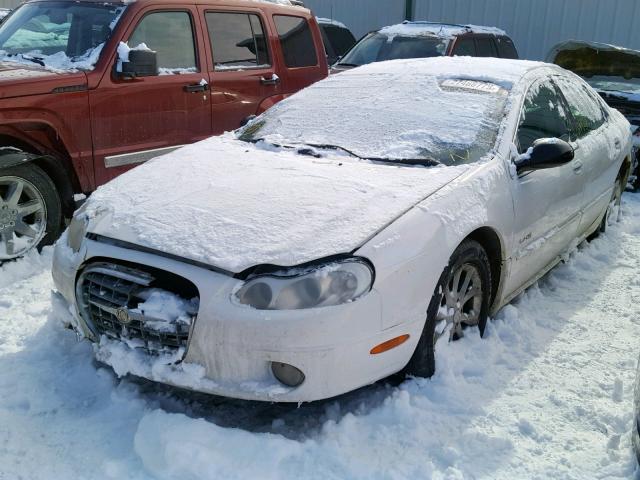 2C3HC56G21H538745 - 2001 CHRYSLER LHS WHITE photo 2