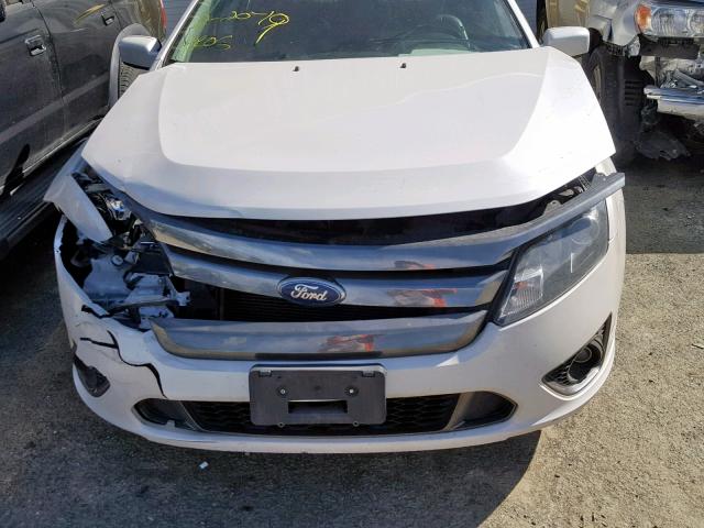 3FAHP0KC3CR181594 - 2012 FORD FUSION SPO WHITE photo 9