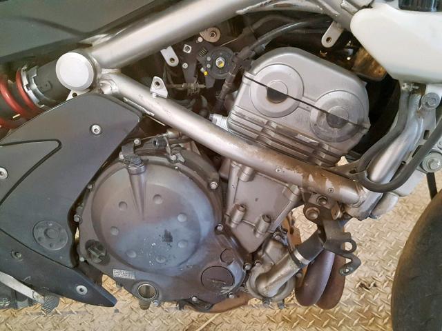 JKAEXEA118A038729 - 2008 KAWASAKI EX650 A Qara foto 7