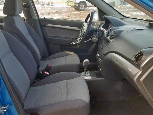 KL1TD66EX9B637591 - 2009 CHEVROLET AVEO LS BLUE photo 5