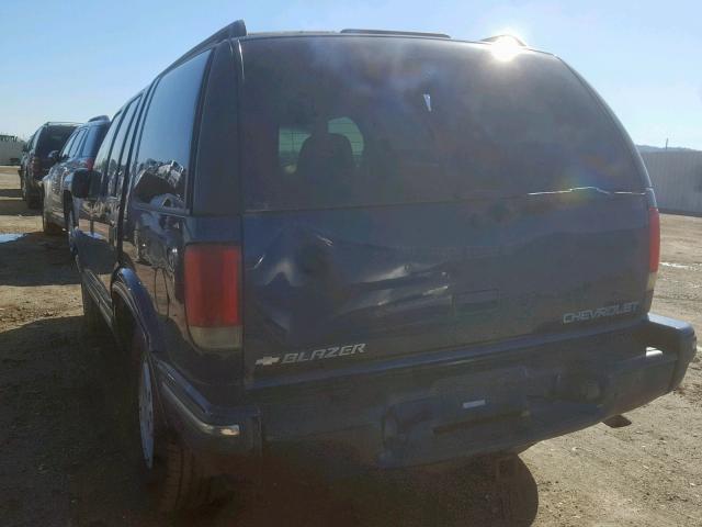 1GNDT13W3X2154058 - 1999 CHEVROLET BLAZER BLUE photo 3