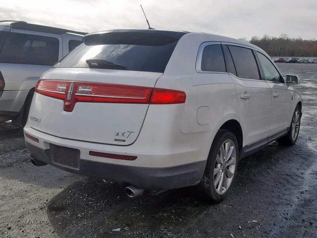 2LMHJ5AT1ABJ19780 - 2010 LINCOLN MKT WHITE photo 4