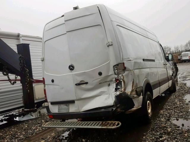 WD3PE8DB0FP126329 - 2015 MERCEDES-BENZ SPRINTER 2 WHITE photo 4