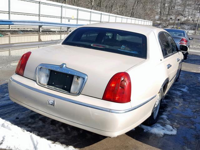 1LNHM83W2XY620491 - 1999 LINCOLN TOWN CAR C BEIGE photo 4