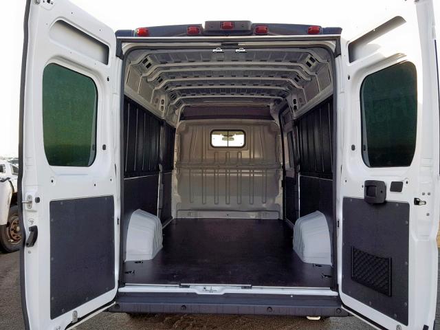 3C6URVJG7JE138523 - 2018 RAM PROMASTER 白色 照片 6
