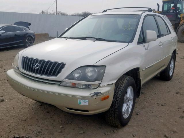 JT6HF10U8X0023019 - 1999 LEXUS RX 300 WHITE photo 2