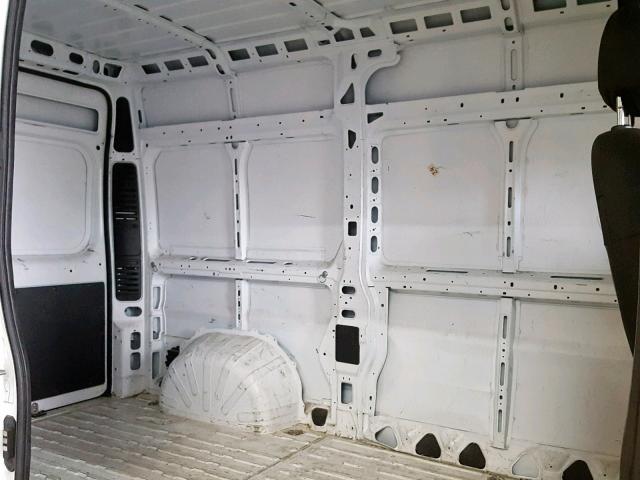 3C6TRVCG7JE113095 - 2018 RAM PROMASTER 白色 照片 9
