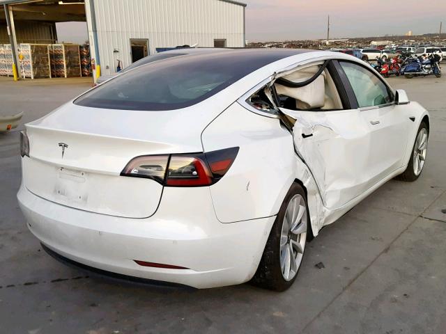 5YJ3E1EA3JF051243 - 2018 TESLA MODEL 3 WHITE photo 4