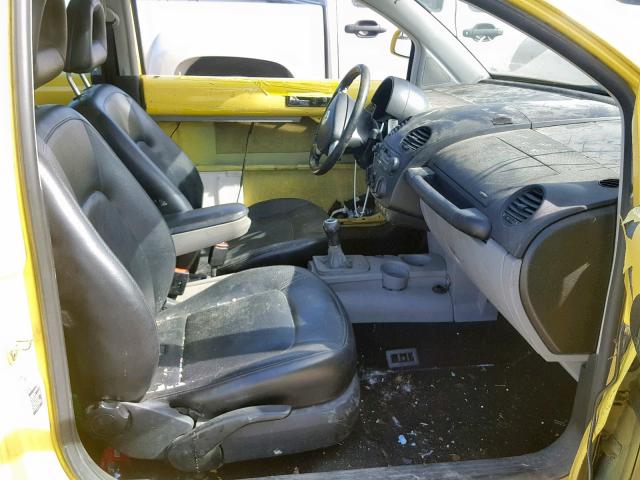3VWDD21C1YM473082 - 2000 VOLKSWAGEN NEW BEETLE Gelb Foto 5