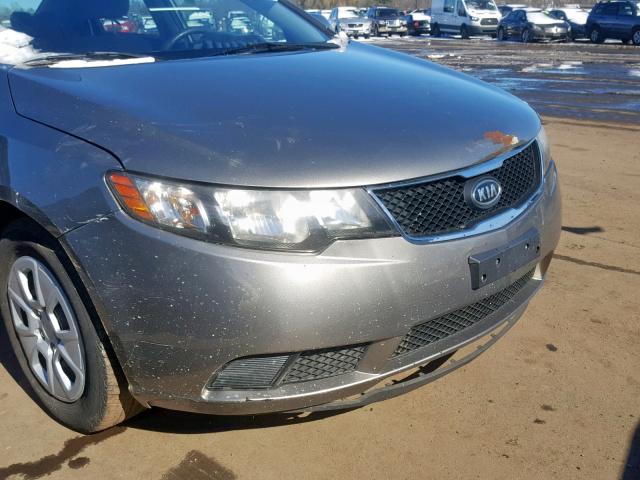 KNAFU4A25A5168305 - 2010 KIA FORTE EX GRAY photo 9