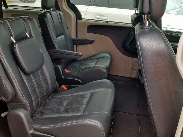 2C4RC1CG5DR769750 - 2013 CHRYSLER TOWN & COU BLACK photo 6