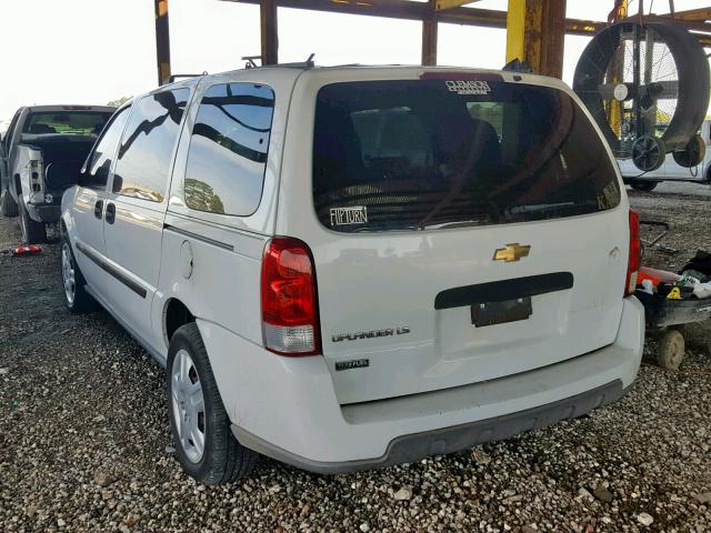 1GNDV23W28D132719 - 2008 CHEVROLET UPLANDER L WHITE photo 3