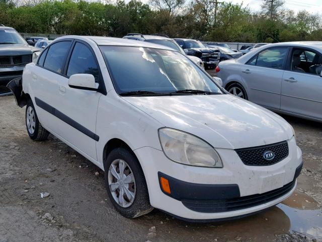 KNADE123966121273 - 2006 KIA RIO WHITE photo 1