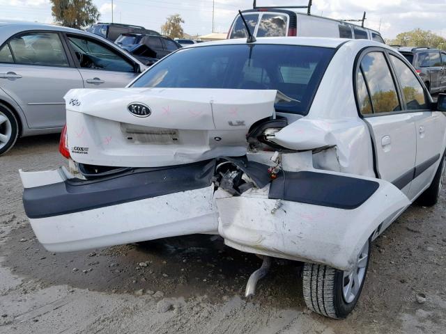 KNADE123966121273 - 2006 KIA RIO WHITE photo 9