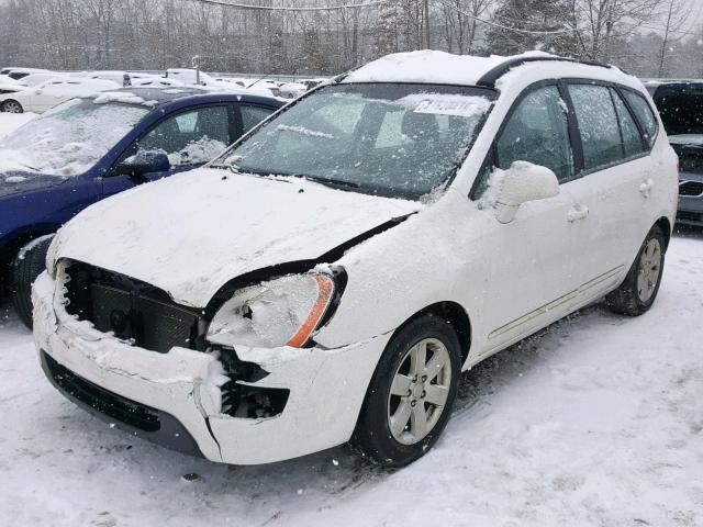 KNAFG526087138934 - 2008 KIA RONDO LX WHITE photo 2