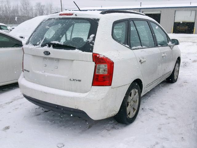 KNAFG526087138934 - 2008 KIA RONDO LX WHITE photo 4