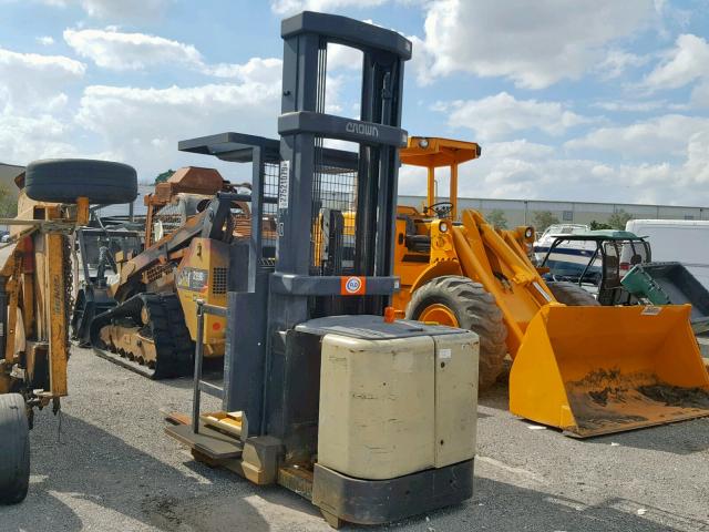 1A250506 - 2002 CROW FORKLIFT TAN photo 3