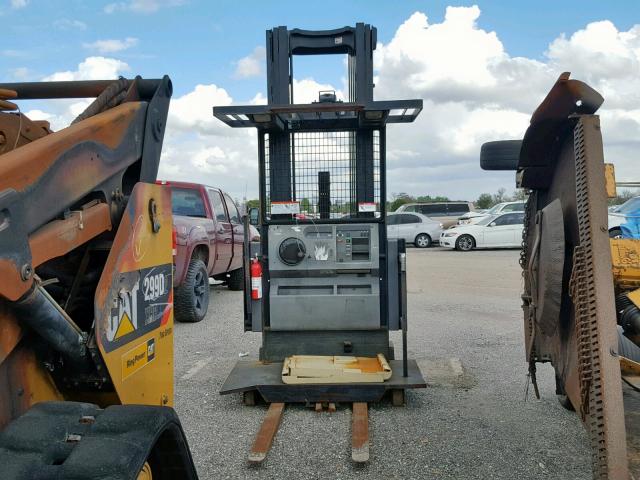 1A250506 - 2002 CROW FORKLIFT TAN photo 9