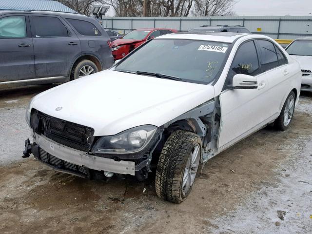 WDDGF4HB7EA959834 - 2014 MERCEDES-BENZ C 250 WHITE photo 2