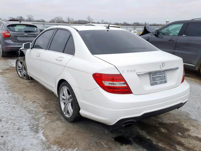 WDDGF4HB7EA959834 - 2014 MERCEDES-BENZ C 250 WHITE photo 3