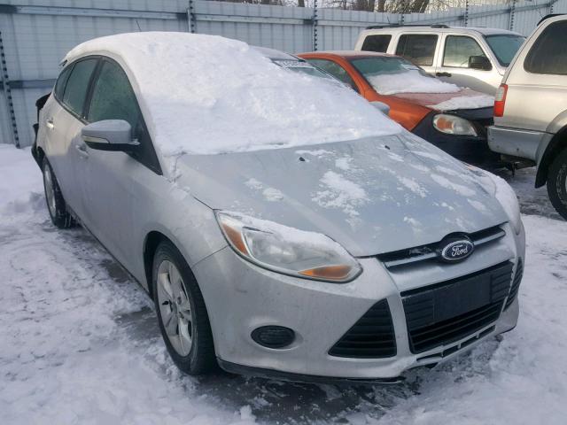 1FADP3K2XDL157509 - 2013 FORD FOCUS SE SILVER photo 1