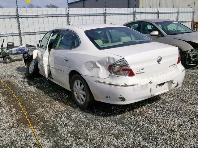 2G4WD562451275608 - 2005 BUICK LACROSSE C WHITE photo 3