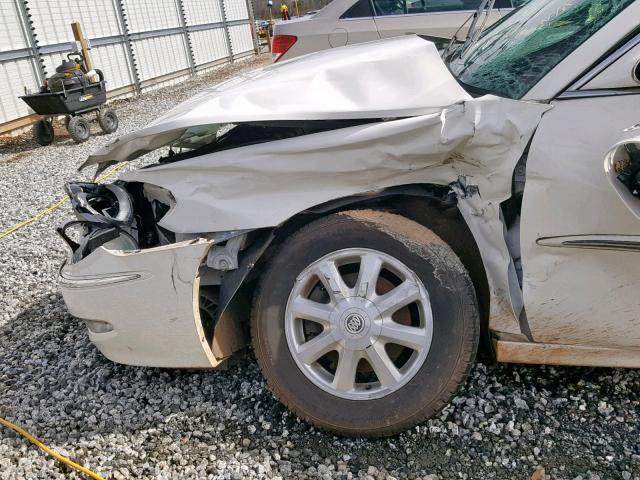 2G4WD562451275608 - 2005 BUICK LACROSSE C WHITE photo 9