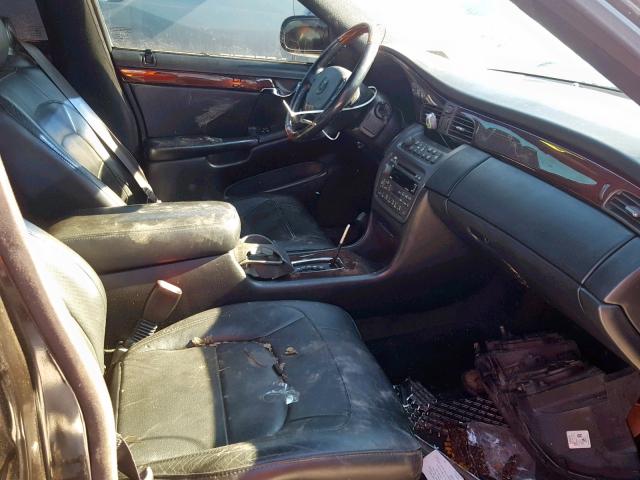 1G6KF57954U125425 - 2004 CADILLAC DEVILLE DT BLACK photo 5