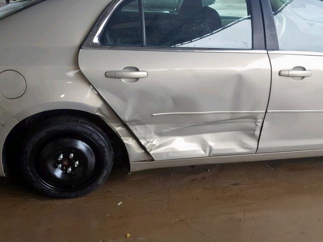 1G1ZB5E01CF187282 - 2012 CHEVROLET MALIBU LS GOLD photo 9