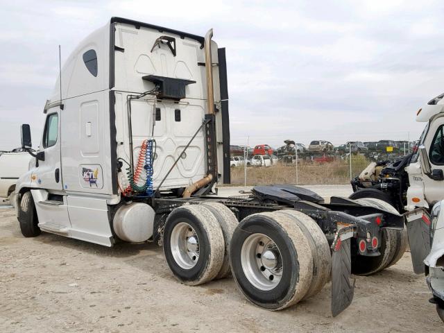 1FUJGLDV0DSBT0650 - 2013 FREIGHTLINER CASCADIA 1 WHITE photo 3