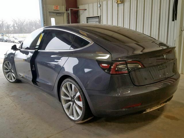 5YJ3E1EB5JF079182 - 2018 TESLA MODEL 3 ნაცრისფერი ფოტო 3