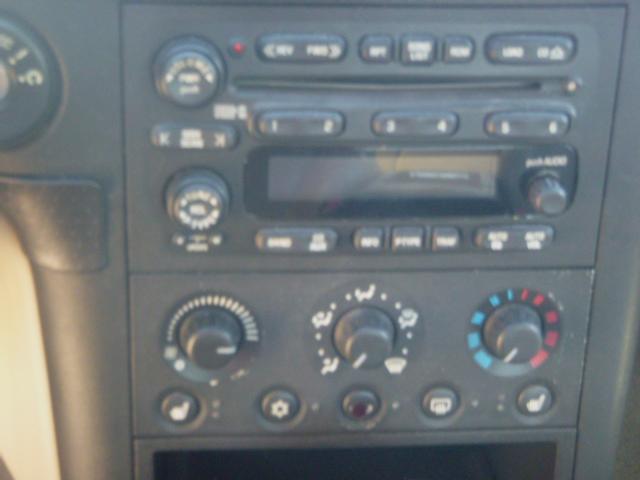 2G2WR524X41132971 - 2004 PONTIAC GRAND PRIX BLACK photo 9